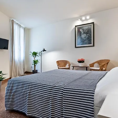 Marinali 招待所 3*