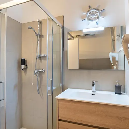 Konukevi Marinali 3*